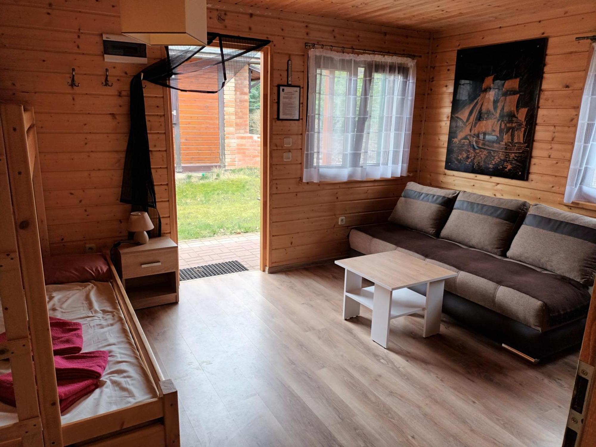 Harnasiowa Chatka Jarosławiec Exterior foto